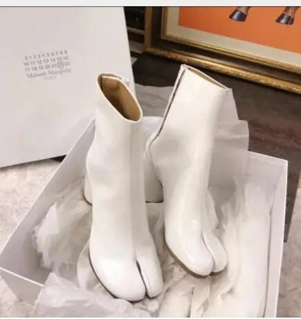 Ryoko Leather Tabi Boots - Aries x Rose