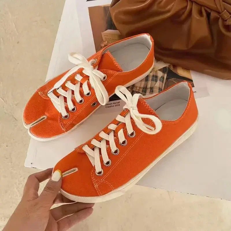 Senzu Tabi Split - Toe Canvas Flats - Aries x Rose