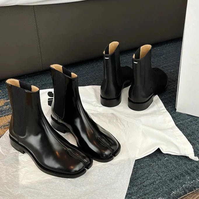 Arvella Tabi split toe Boots - Aries x Rose