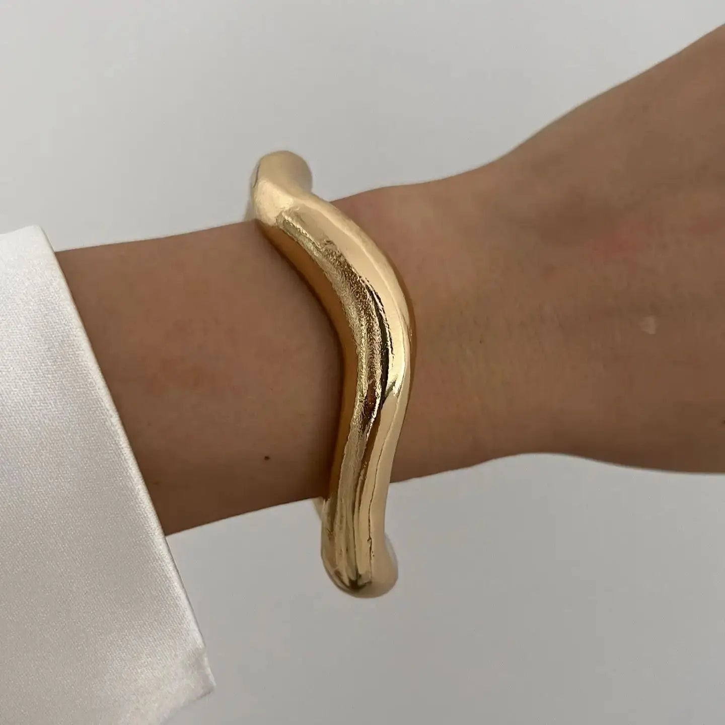Verace Vintage Bracelets - Aries x Rose