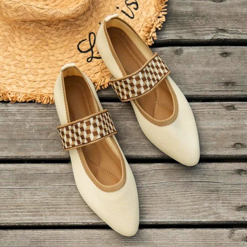 Giulia Flats - Aries x Rose