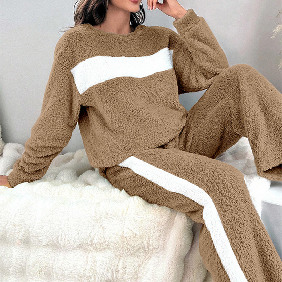 Solvara Fleece Lounge Set