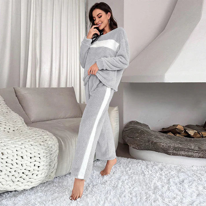 Solvara Fleece Lounge Set