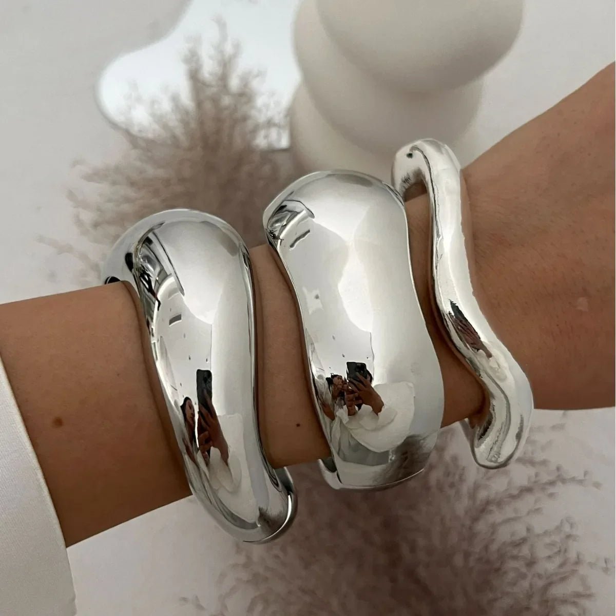 Verace Vintage Bracelets - Aries x Rose