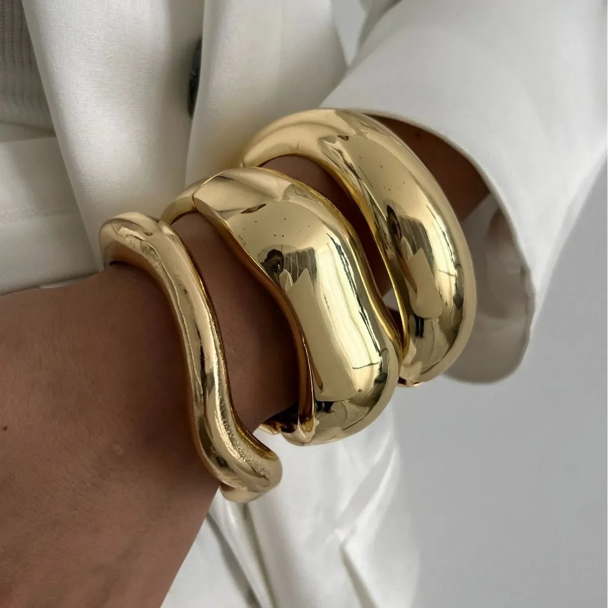 Verace Vintage Bracelets - Aries x Rose