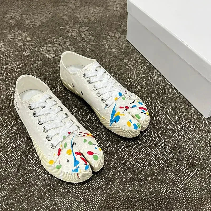 Senzu Tabi Split - Toe Canvas Flats - Aries x Rose