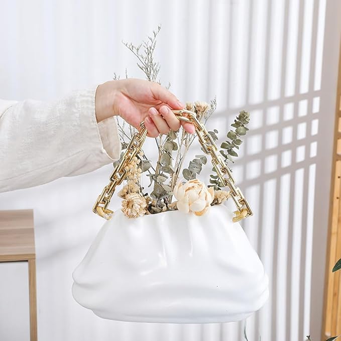 Aureva Cloud-Shaped Resin Vase – front view with curved silhouette
