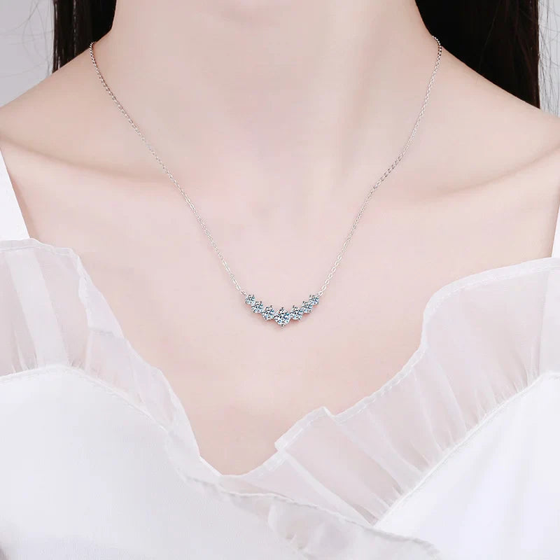 Model wearing Lustrava necklace – elegant minimalist design
