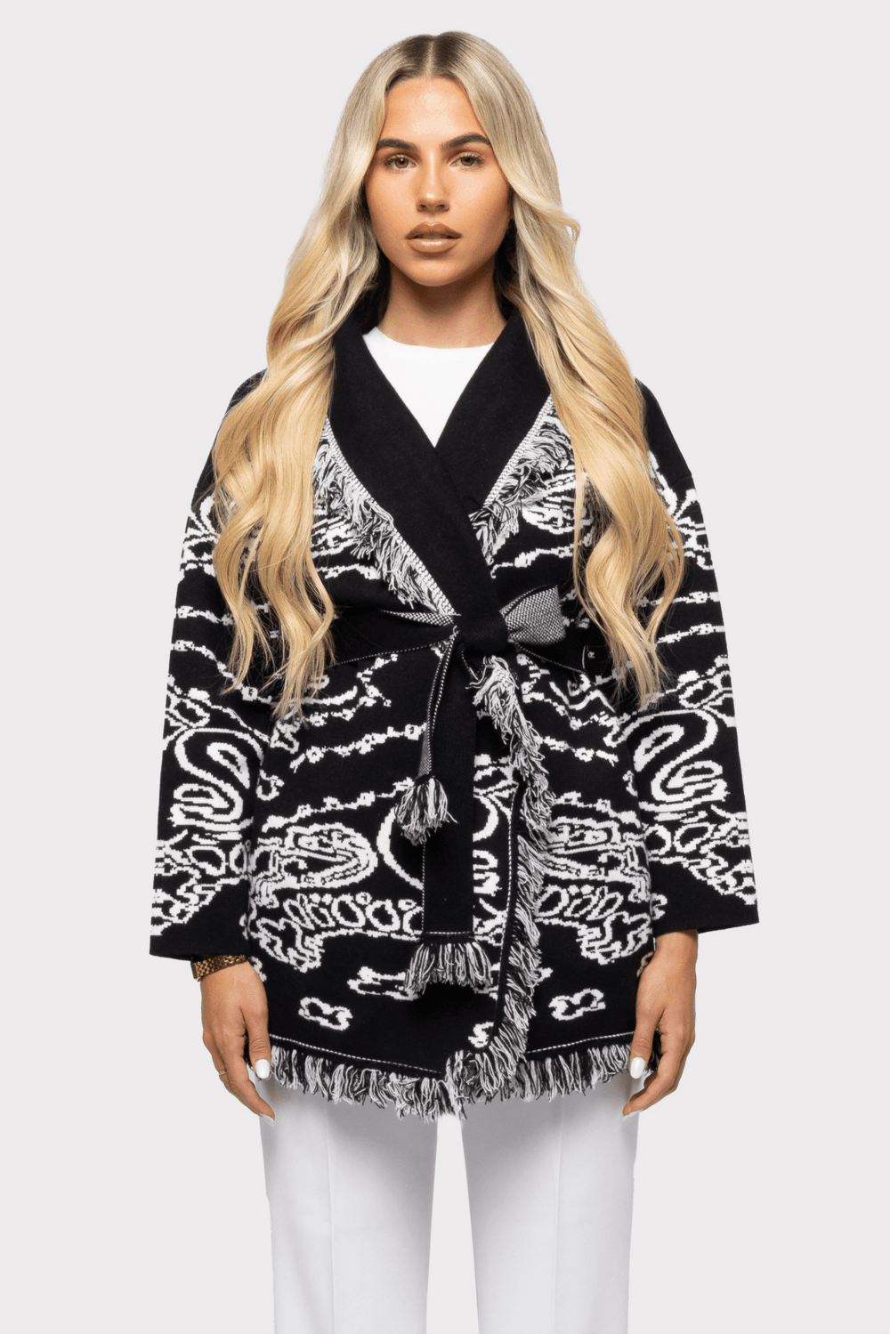 Noir Whisper - Aries x Rose